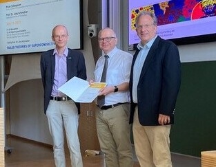 Jörg Schmalian recieves Physik-Preis Dresden